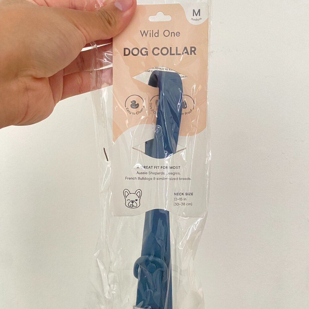 Wild One Dog Collar Size Medium Blue